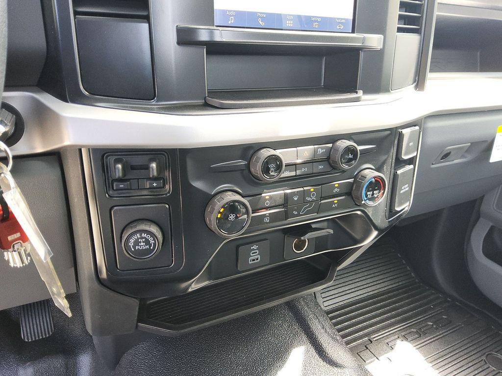 new 2025 Ford F-350 car, priced at $63,019