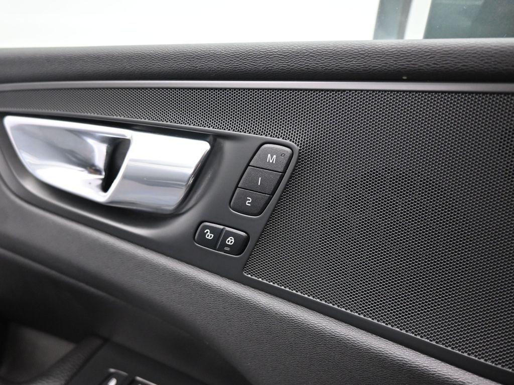 used 2020 Volvo XC60 car, priced at $22,410