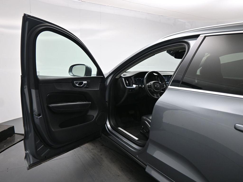 used 2020 Volvo XC60 car, priced at $22,410