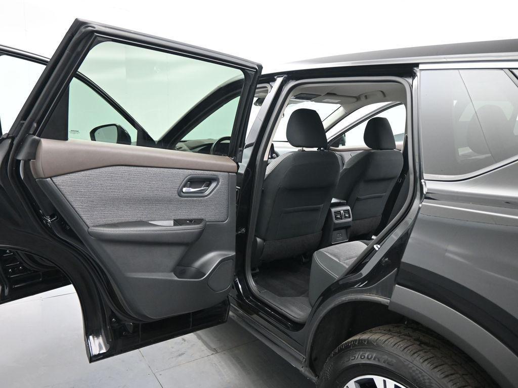 used 2021 Nissan Rogue car, priced at $18,811