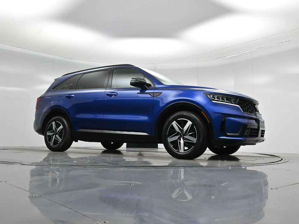 used 2021 Kia Sorento car, priced at $23,051