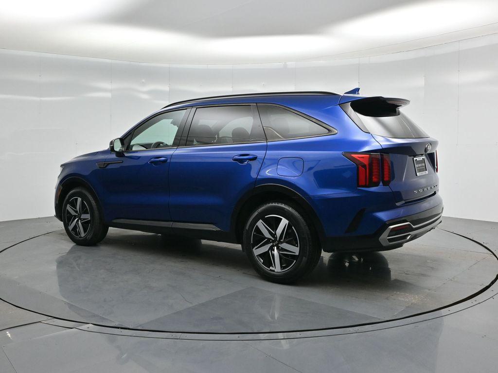 used 2021 Kia Sorento car, priced at $23,051