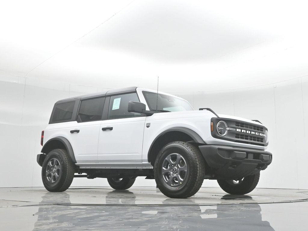 new 2025 Ford Bronco car, priced at $45,845