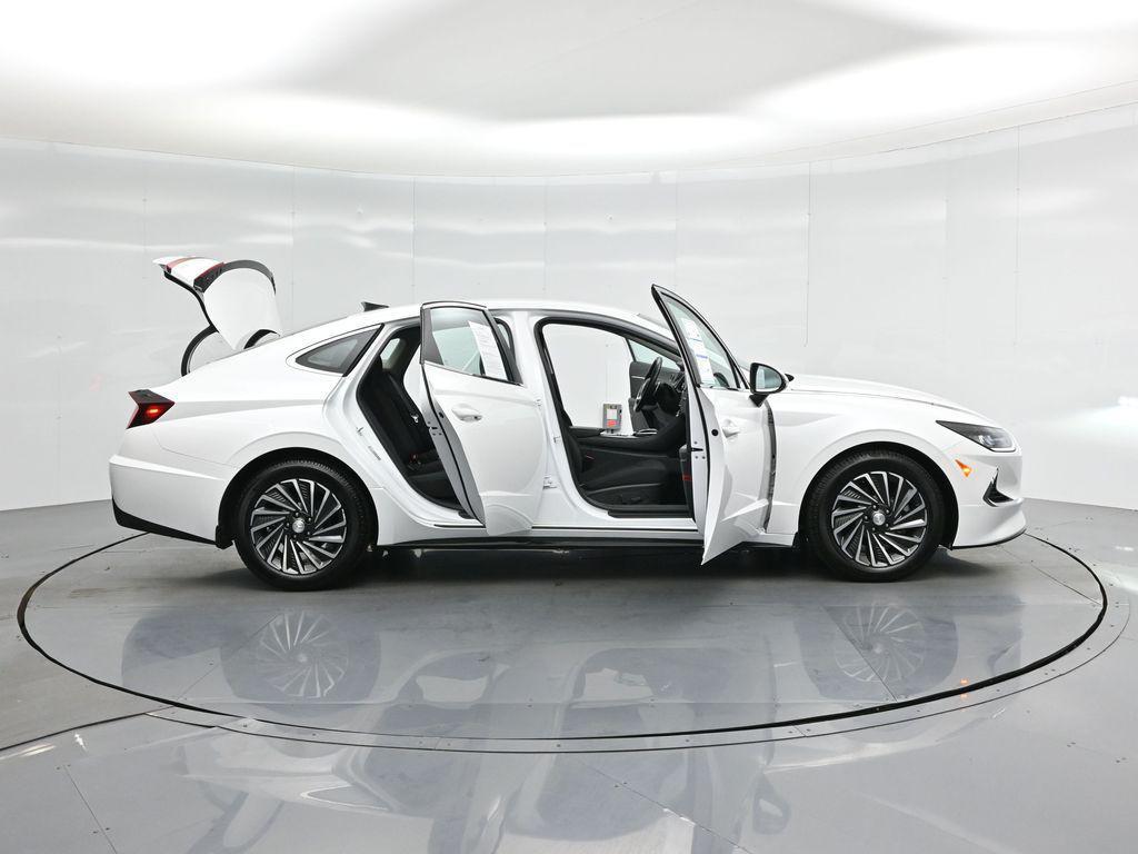 used 2022 Hyundai Sonata Hybrid car, priced at $20,785