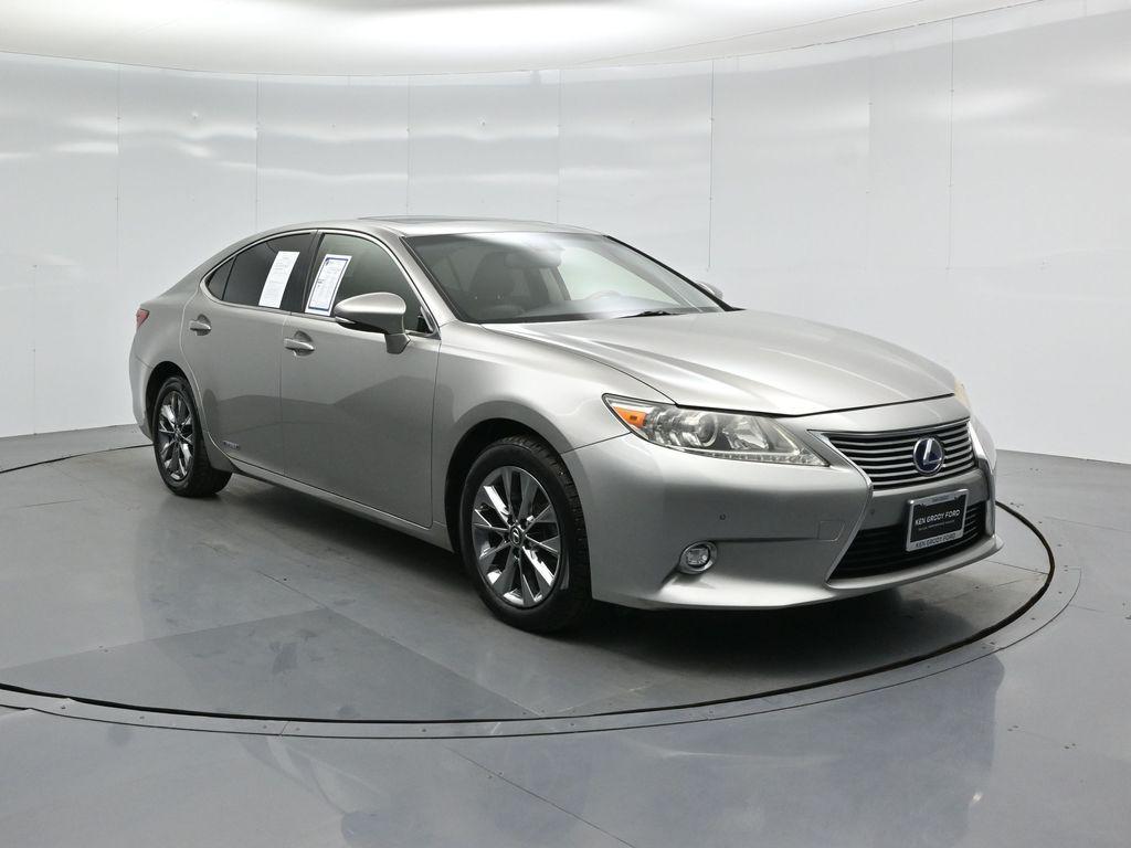 used 2015 Lexus ES 300h car, priced at $14,947