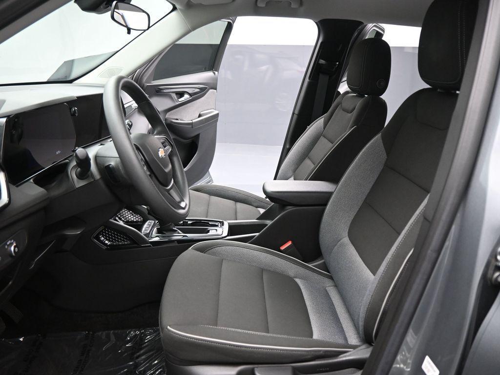 used 2024 Chevrolet TrailBlazer car, priced at $22,476