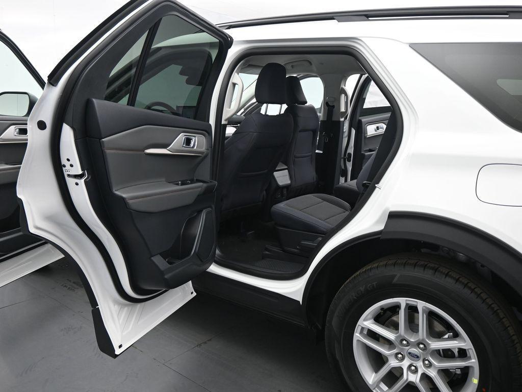 new 2026 Ford Explorer car, priced at $39,175