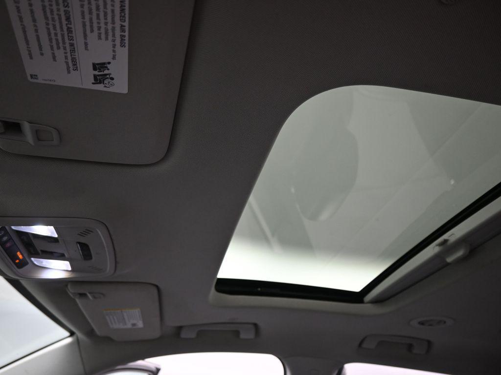 used 2018 Chevrolet Traverse car, priced at $21,622