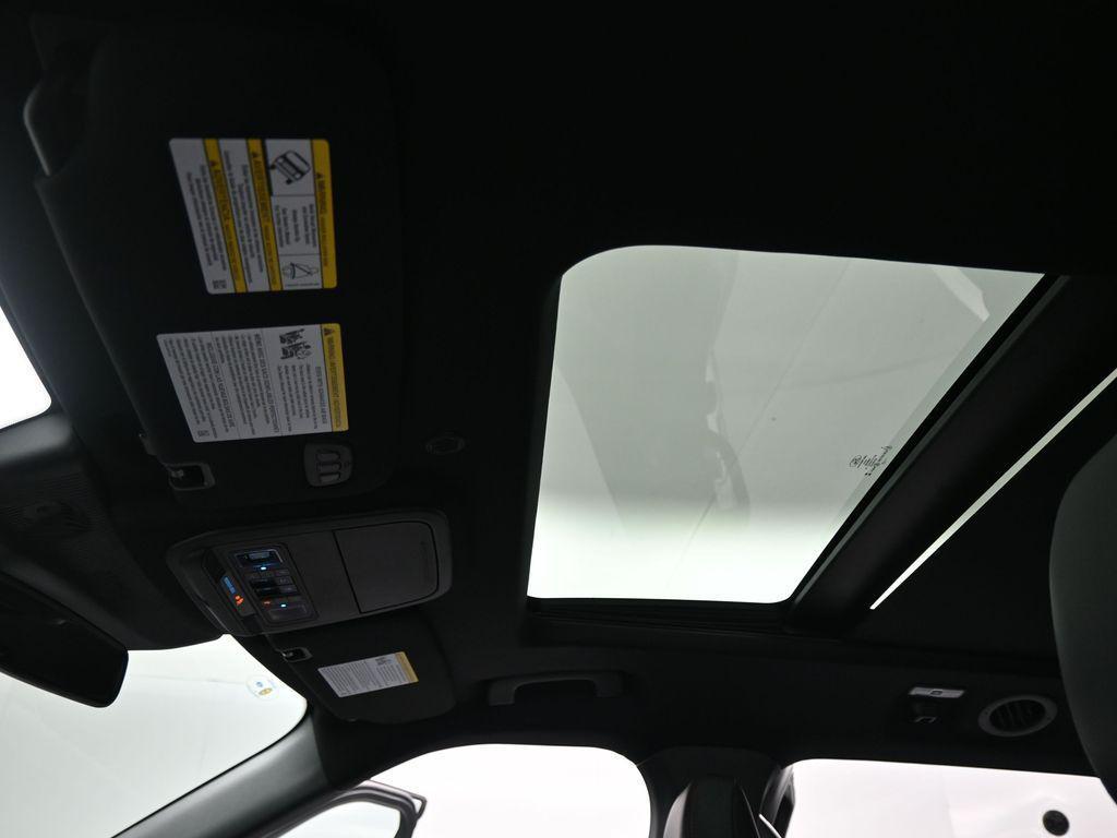 new 2025 Ford Explorer car, priced at $58,475