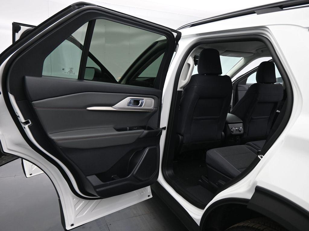 new 2025 Ford Explorer car, priced at $39,145