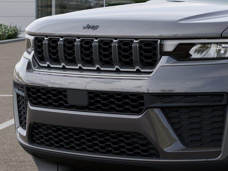 new 2026 Jeep Grand Cherokee car, priced at $41,837