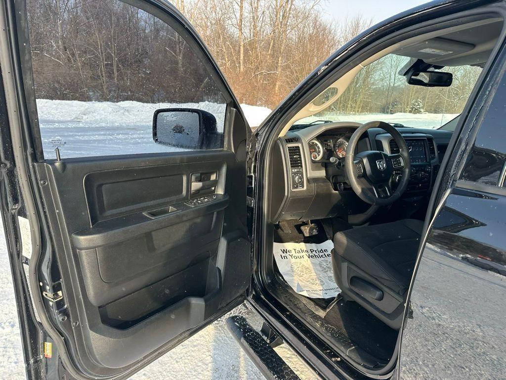 used 2019 Ram 1500 Classic car, priced at $21,400