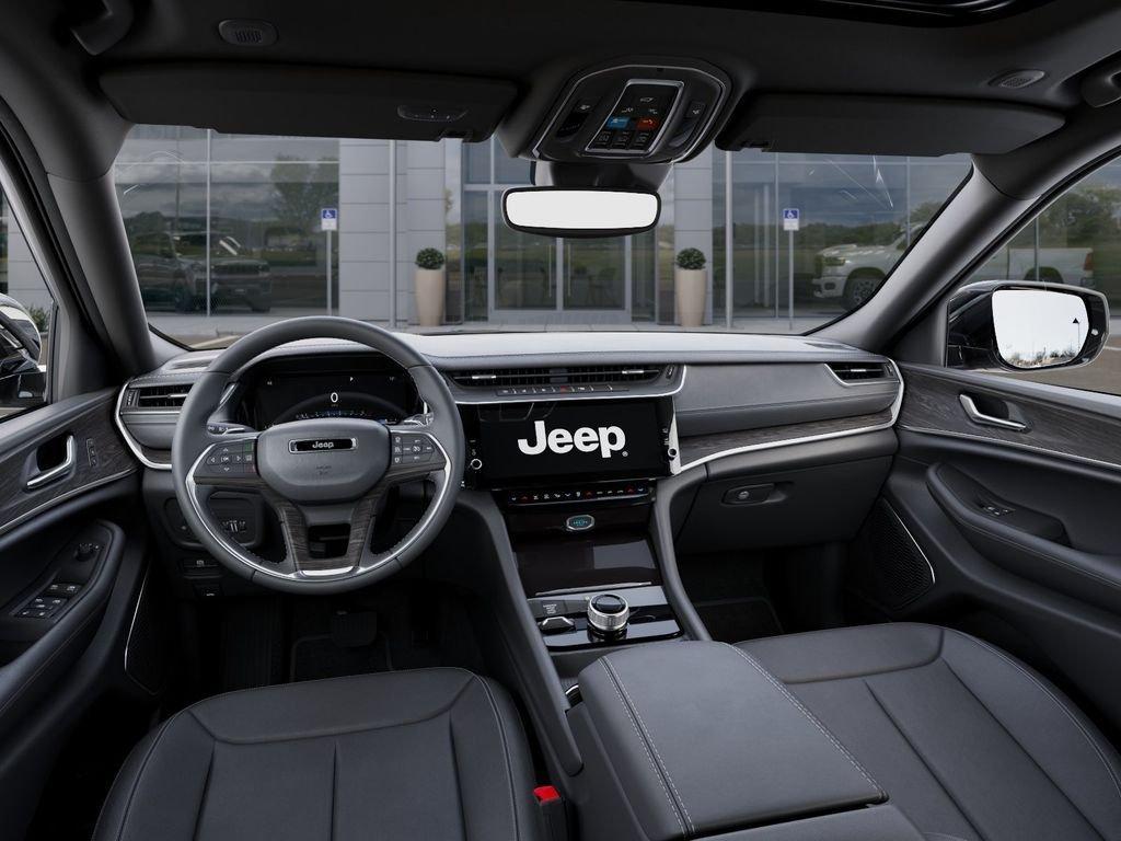 new 2026 Jeep Grand Cherokee car, priced at $44,281