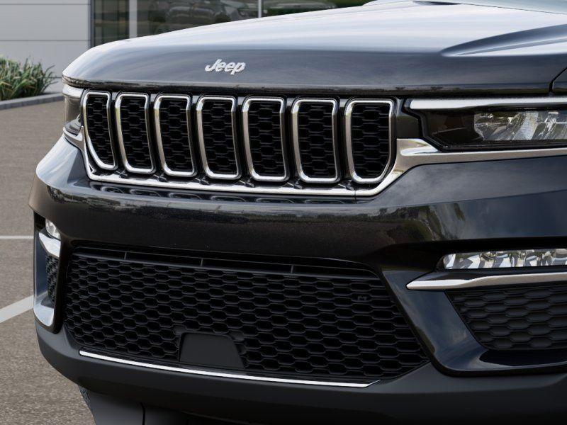 new 2025 Jeep Grand Cherokee car, priced at $43,587