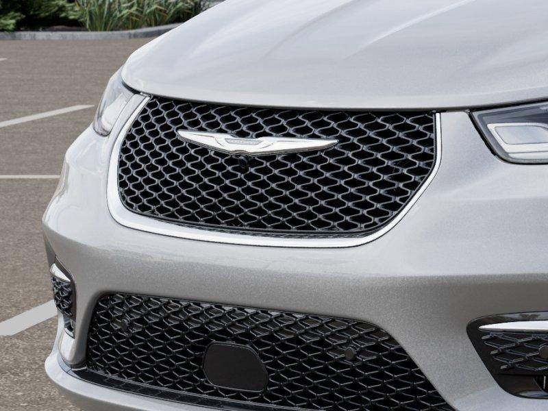 new 2026 Chrysler Pacifica car, priced at $40,022