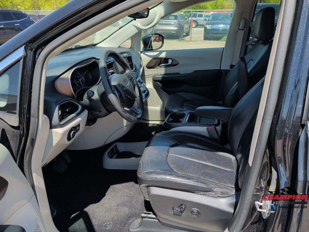 used 2018 Chrysler Pacifica car, priced at $13,850
