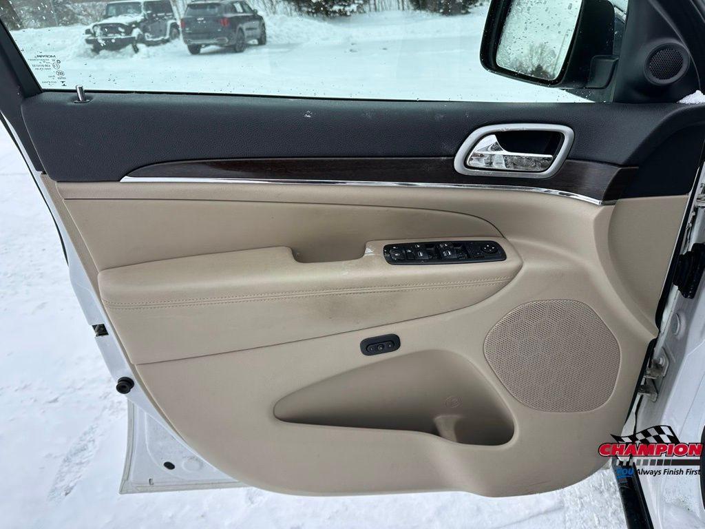 used 2018 Jeep Grand Cherokee car, priced at $17,675