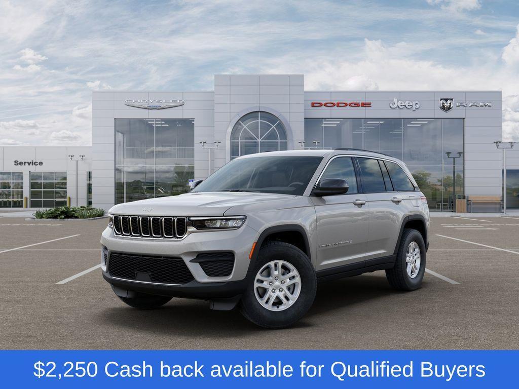 new 2025 Jeep Grand Cherokee car, priced at $40,923