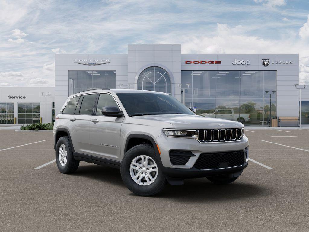 new 2025 Jeep Grand Cherokee car, priced at $40,923