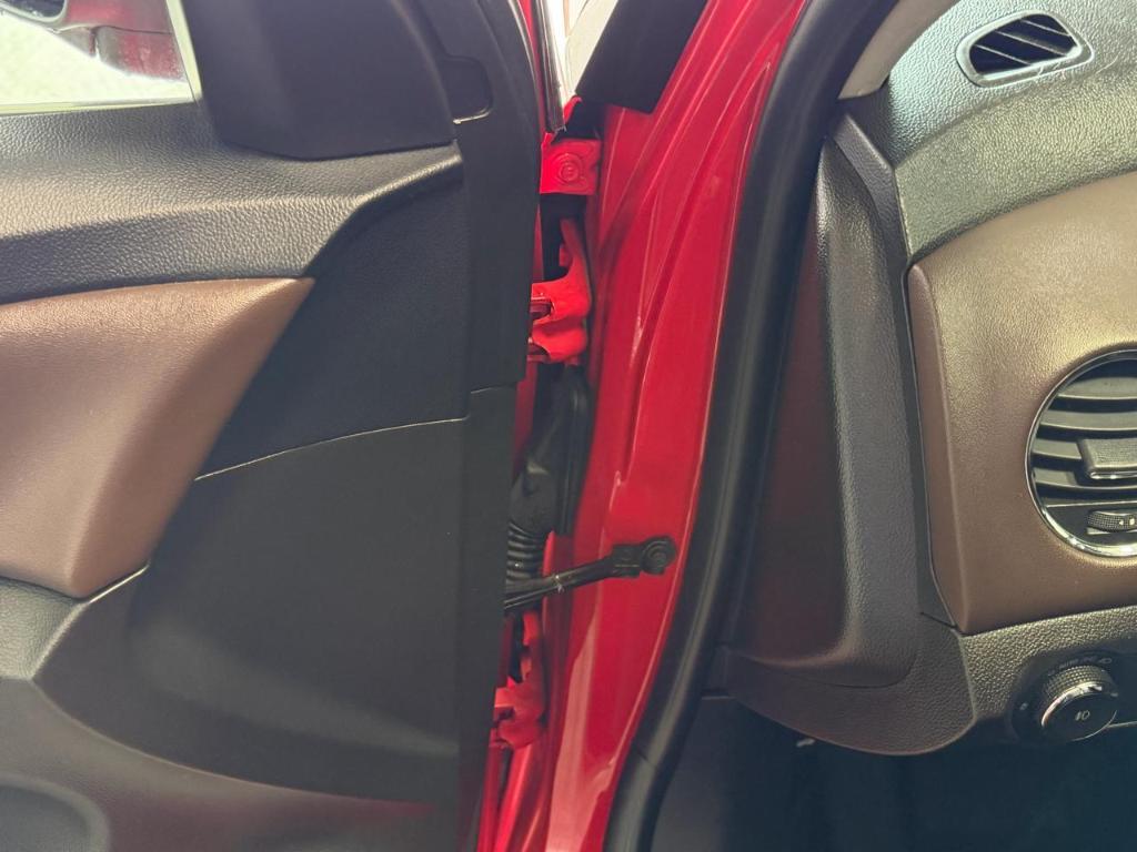 used 2015 Chevrolet Cruze car, priced at $12,995