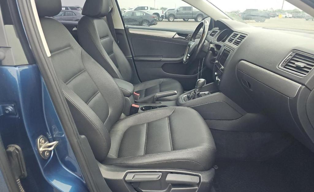 used 2017 Volkswagen Jetta car, priced at $15,995