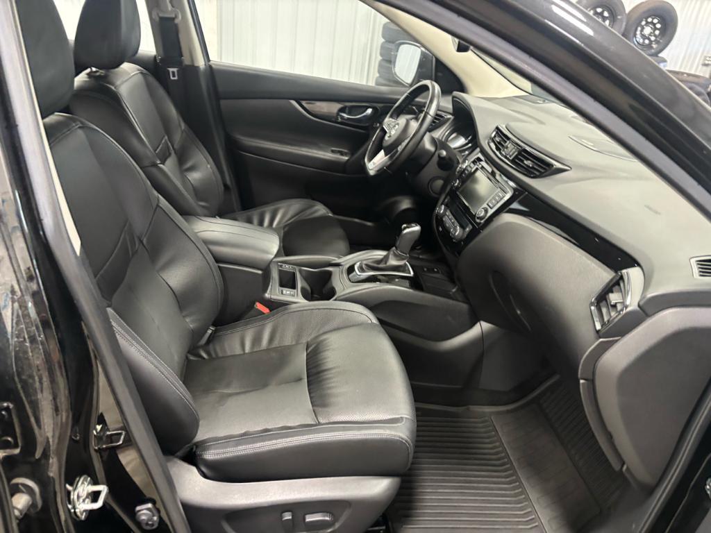 used 2021 Nissan Rogue Sport car, priced at $23,395