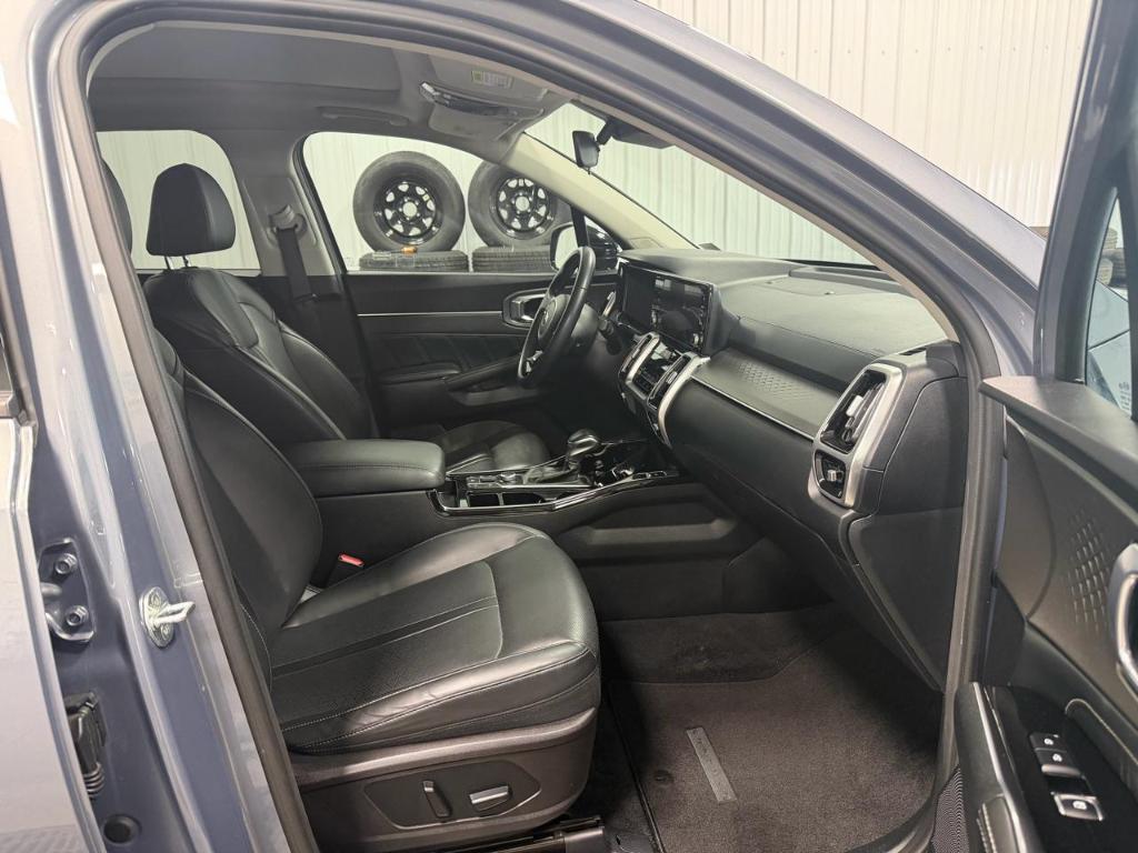 used 2021 Kia Sorento car, priced at $25,595