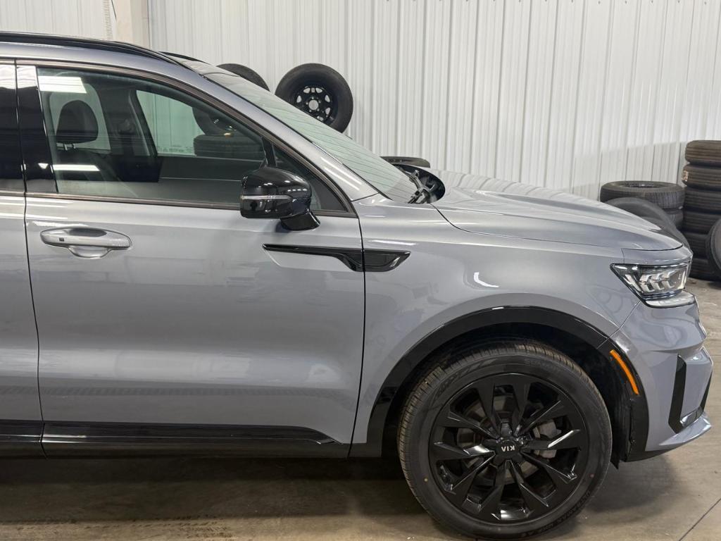used 2021 Kia Sorento car, priced at $25,595