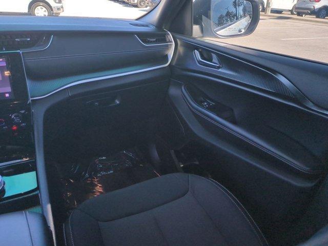 used 2025 Jeep Grand Cherokee car, priced at $31,712