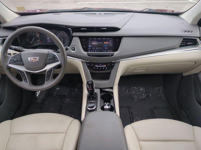 used 2022 Cadillac XT5 car, priced at $29,973