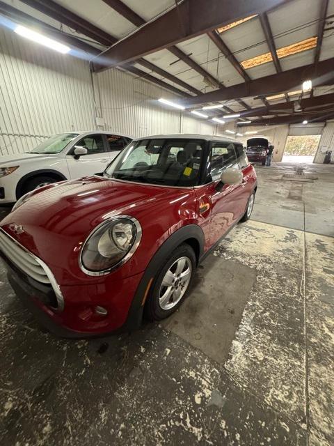 used 2015 MINI Hardtop car, priced at $9,999