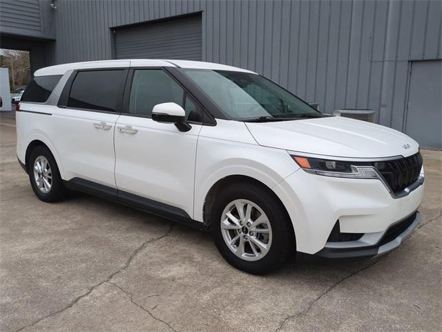 used 2022 Kia Carnival car, priced at $20,990