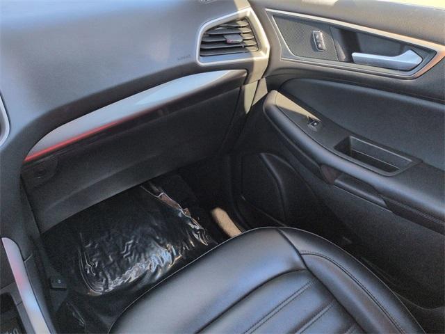 used 2024 Ford Edge car, priced at $20,990