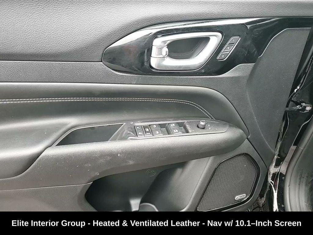 used 2022 Jeep Compass car, priced at $25,288