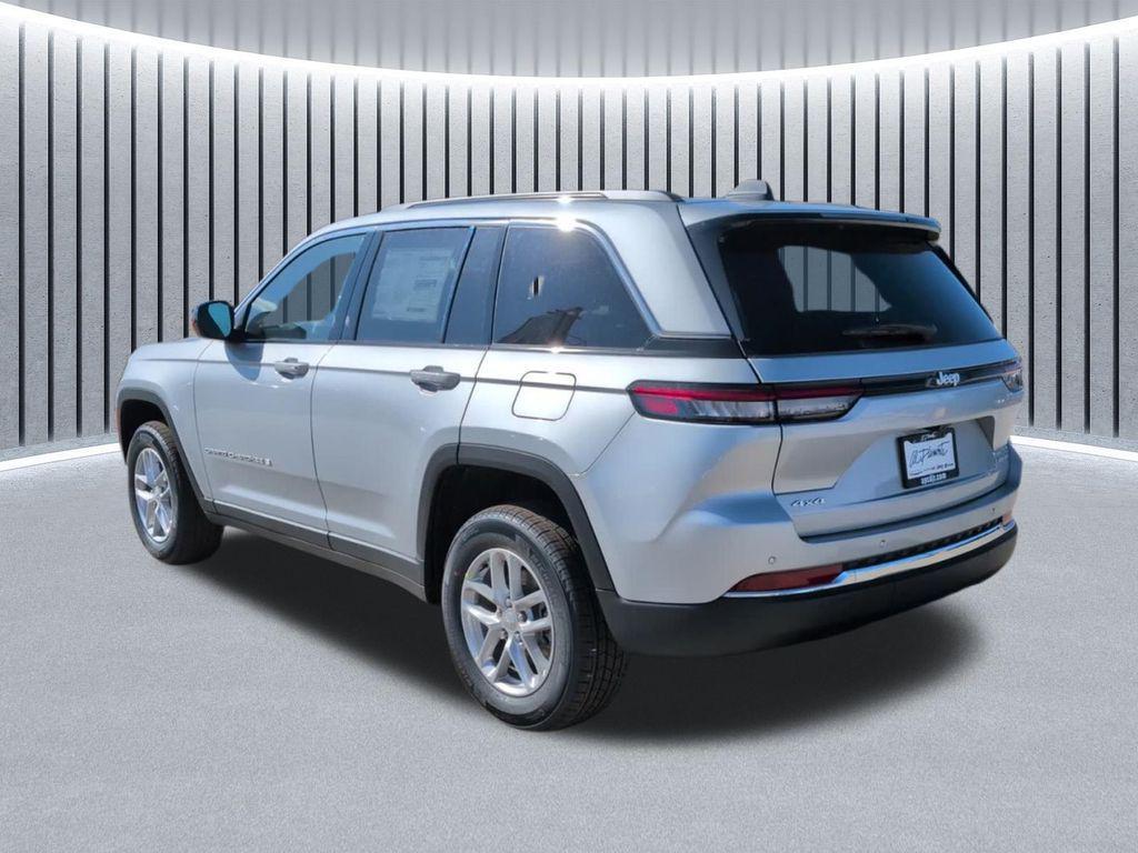 new 2026 Jeep Grand Cherokee car, priced at $37,840