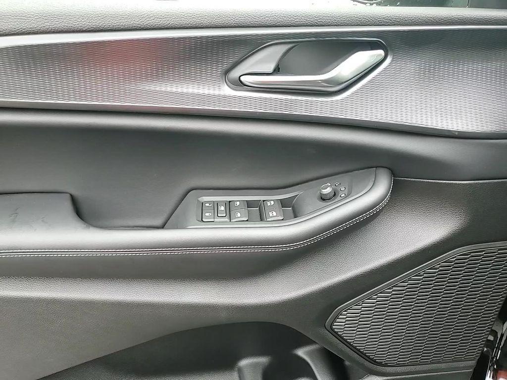 new 2025 Jeep Grand Cherokee L car, priced at $36,828