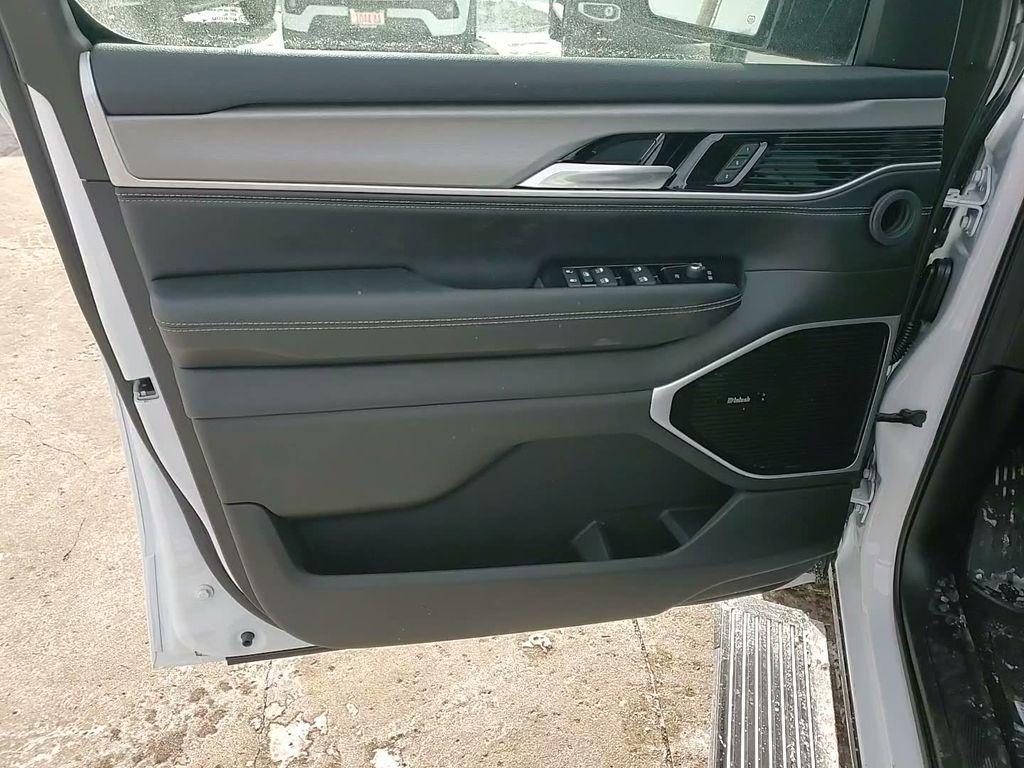 new 2026 Jeep Grand Wagoneer car, priced at $83,355