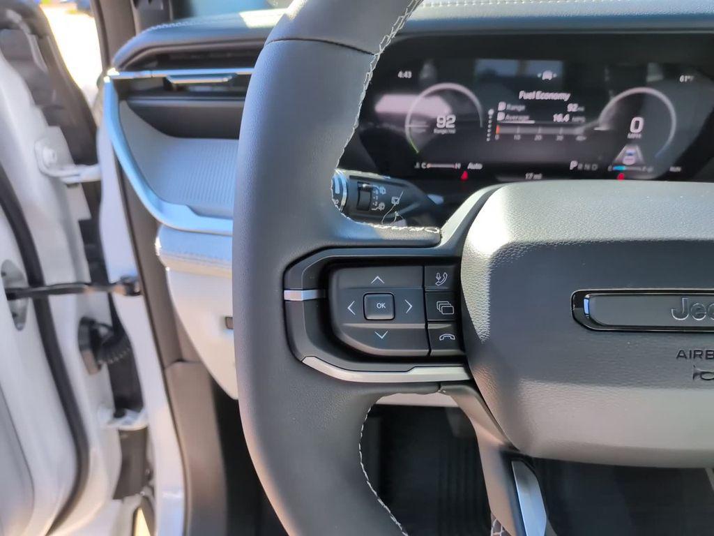 new 2026 Jeep Cherokee car, priced at $34,576
