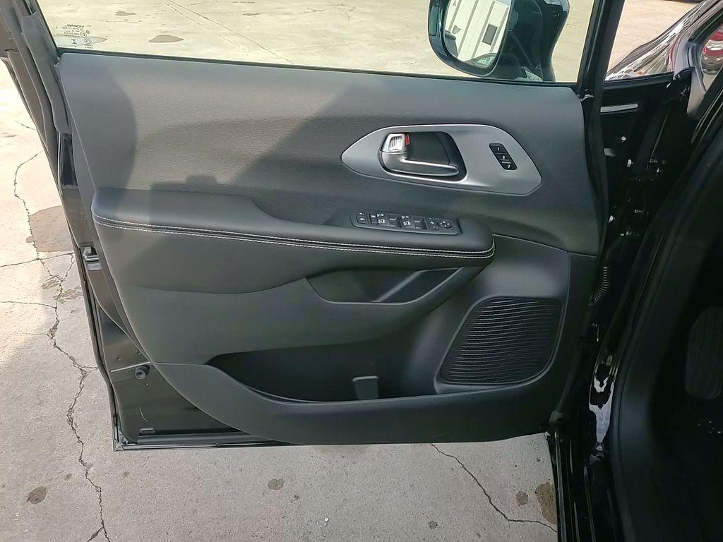 new 2026 Chrysler Pacifica car, priced at $53,080