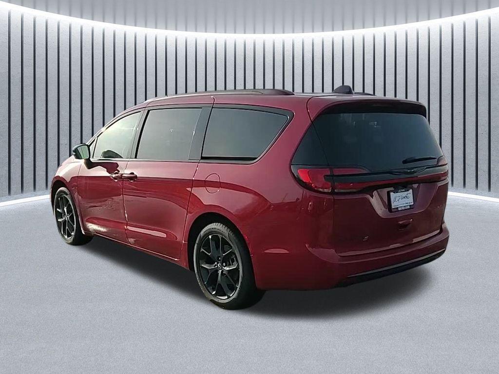 new 2026 Chrysler Pacifica car, priced at $45,672