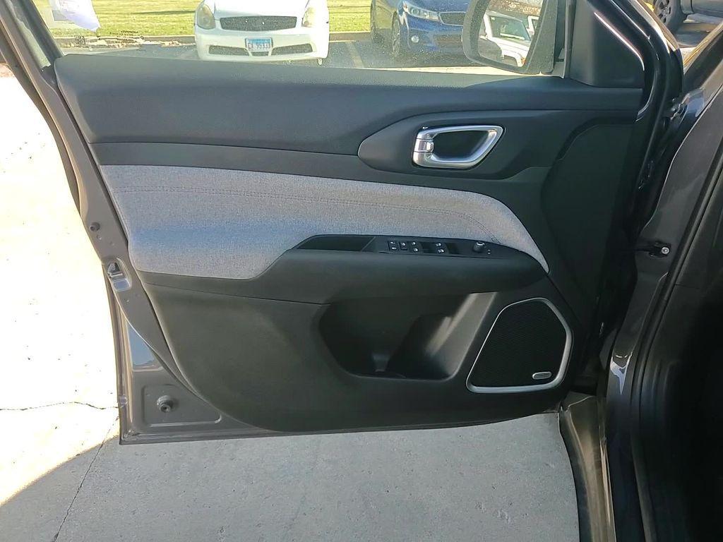 new 2024 Jeep Compass car, priced at $27,504