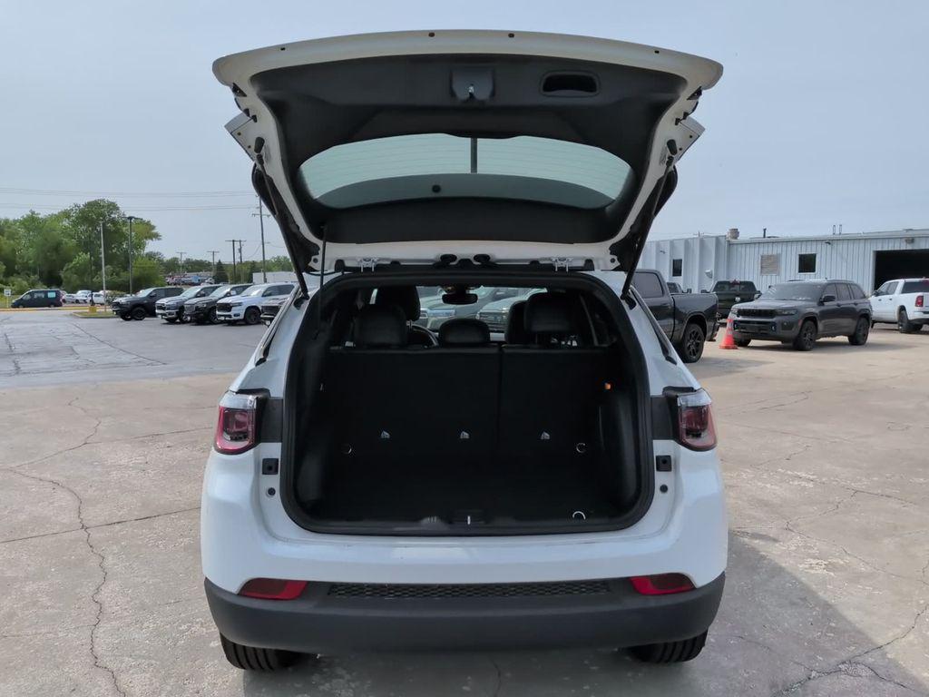 new 2026 Jeep Compass car, priced at $32,640