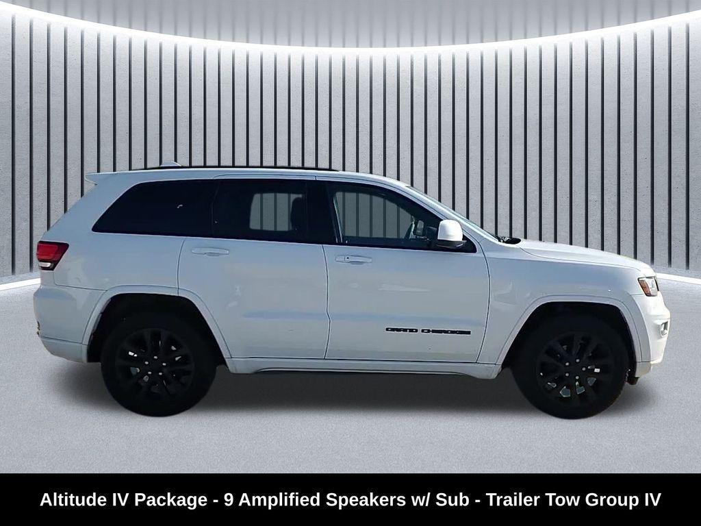 used 2017 Jeep Grand Cherokee car, priced at $13,988