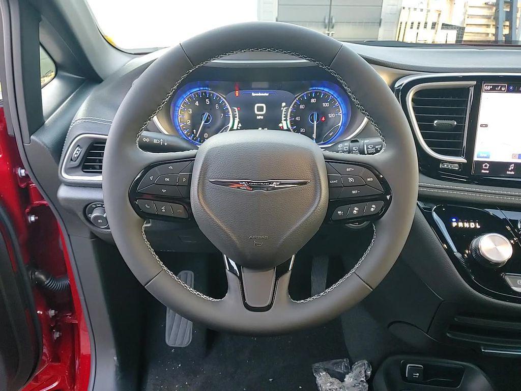 new 2026 Chrysler Pacifica car, priced at $48,876