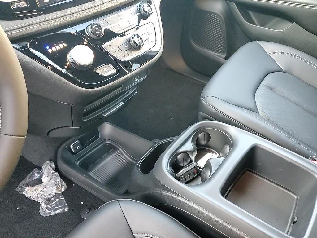 new 2026 Chrysler Pacifica car, priced at $48,876