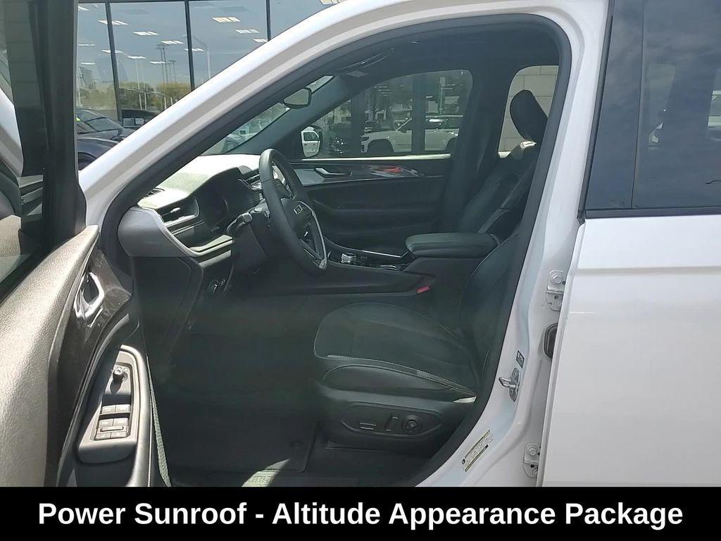 used 2023 Jeep Grand Cherokee car, priced at $23,488