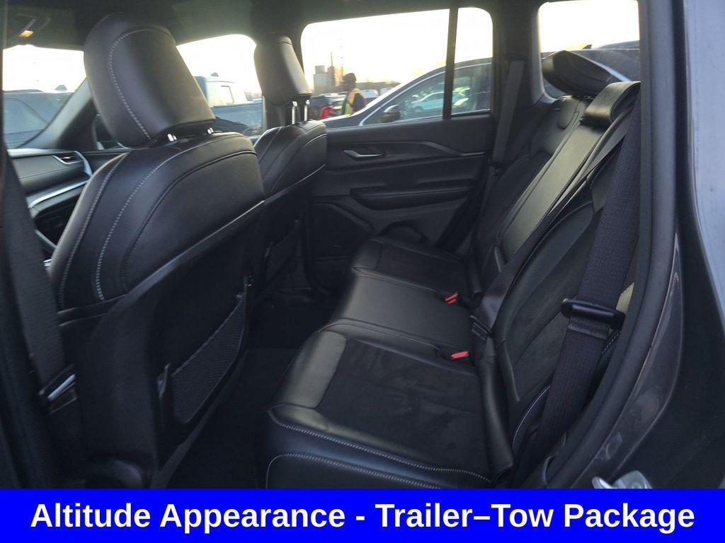 used 2024 Jeep Grand Cherokee car, priced at $33,323