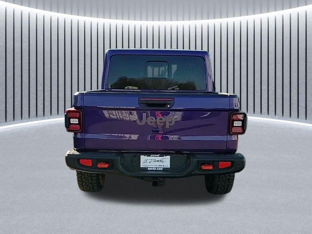 new 2026 Jeep Gladiator car, priced at $59,599