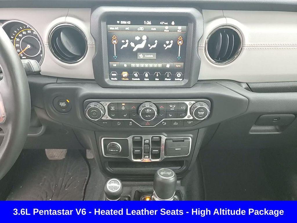 used 2022 Jeep Wrangler Unlimited car, priced at $34,977