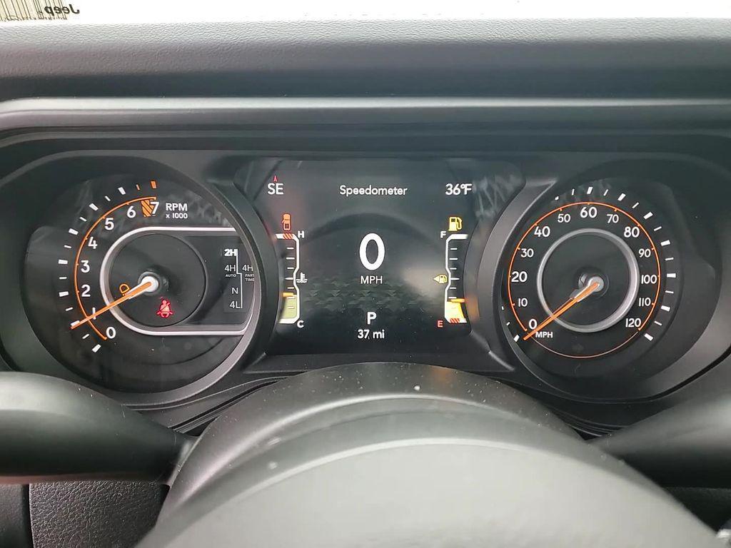 new 2025 Jeep Gladiator car, priced at $56,572
